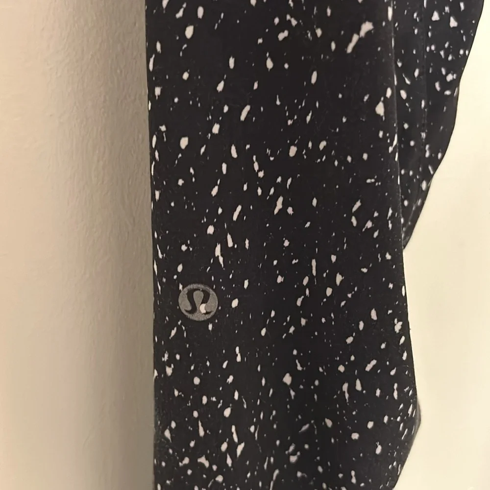 Lululemon Lightweight Black Joggers Travel Athletic Hiking Size 6